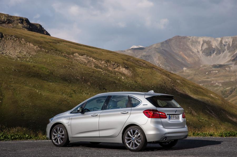  BMW 225xe Active Tourer (F45) 2016 года  (WW) (фото 22 из 50)